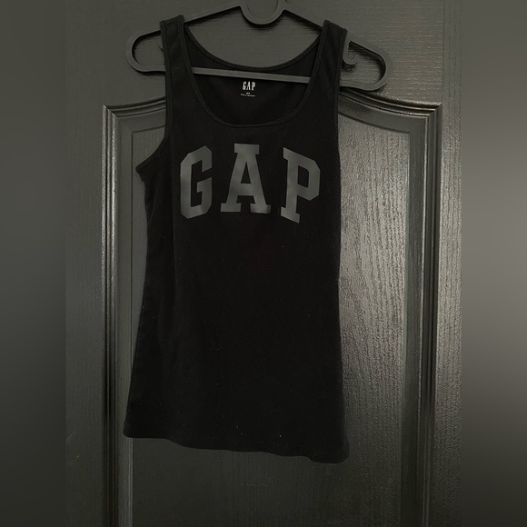 Gap tank top - Picture 1 of 1